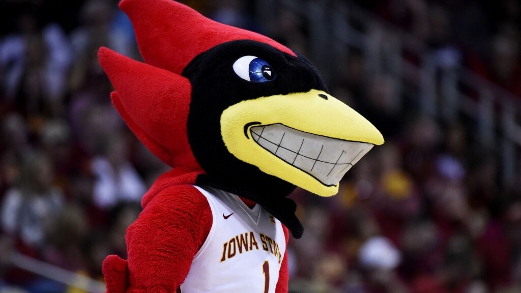 063_466248508-aspect-ratio-16-9