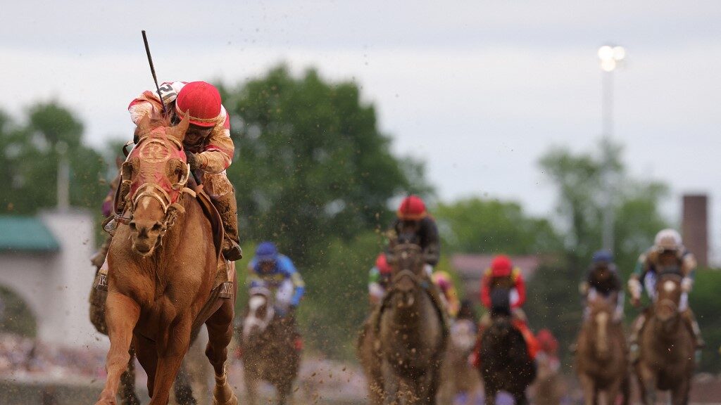 Rich-Strike-with-Sonny-Leon-up-wins-the-the-Kentucky-Derby-aspect-ratio-16-9