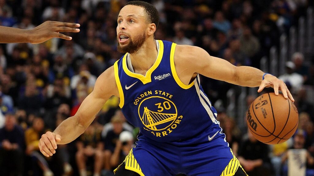 Stephen-Curry-Golden-State-Warriors-Game-6-Grizzlies-aspect-ratio-16-9