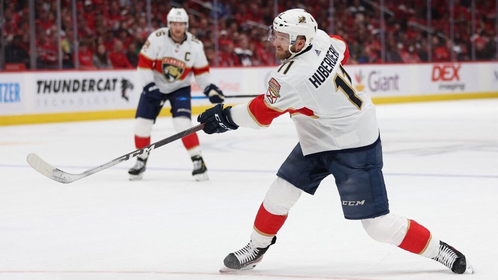 jonathan-huberdeau-panthers-game-four-aspect-ratio-16-9