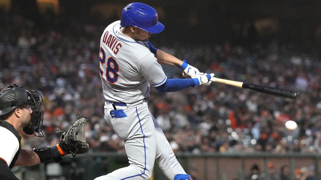 jd-davis-mets-giants-baseball-aspect-ratio-16-9