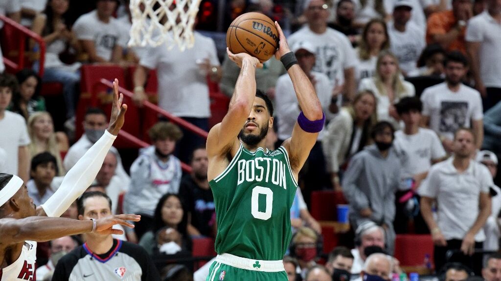 jayson-tatum-boston-celtics-nba-playoffs-aspect-ratio-16-9