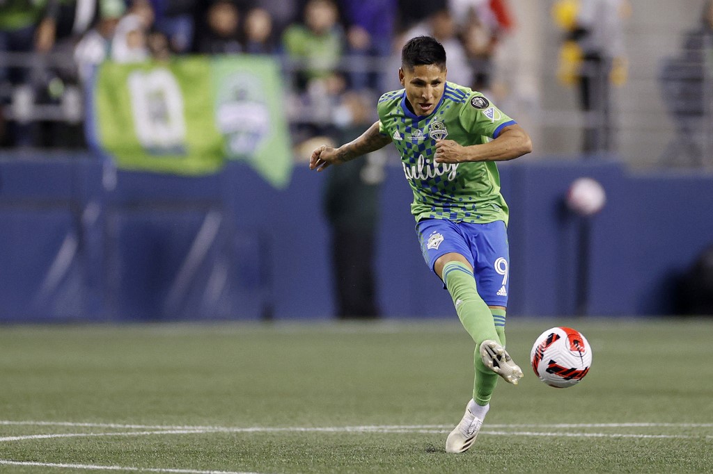 Forward Raul Ruidiaz Seattle Sounders MLS soccer game.