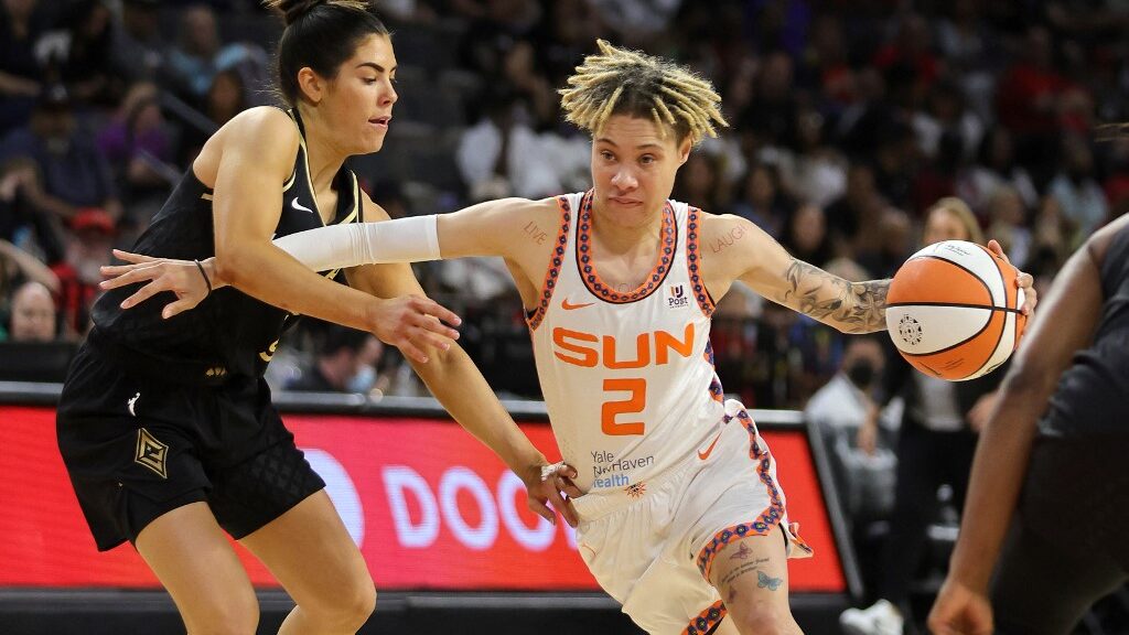 Natisha-Hiedeman-Connecticut-Sun-WNBA-basketball-player-aspect-ratio-16-9