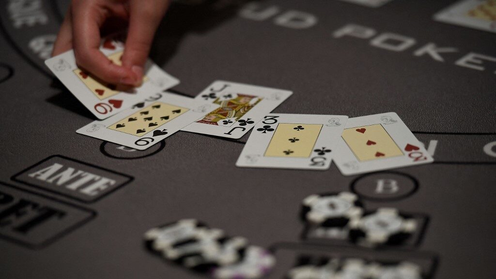 Poker-Game-aspect-ratio-16-9