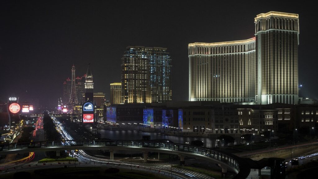 macau-macao-casinos-nightlife-aspect-ratio-16-9