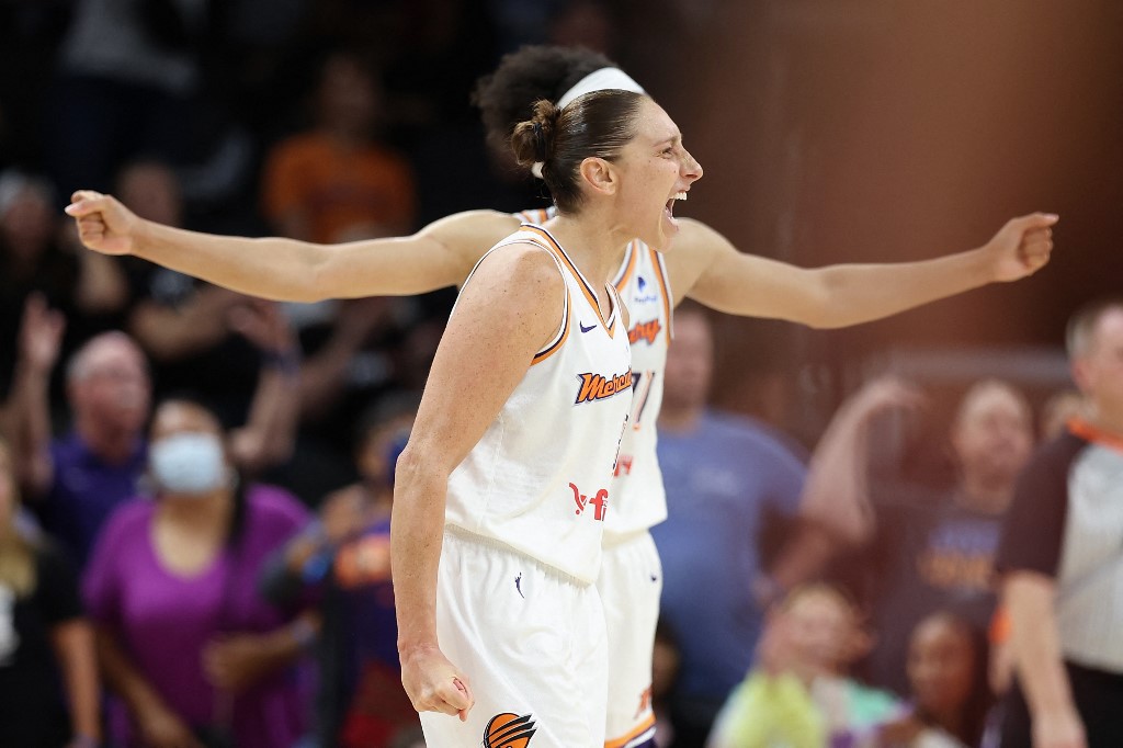 diana taurasi phoenix mercury celebrate