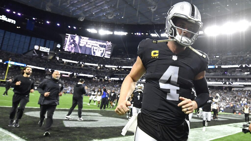 Derek-Carr-aspect-ratio-16-9