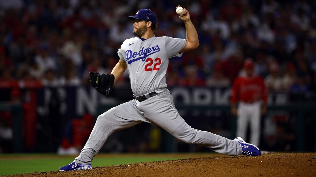 Clayton-Kershaw-Los-Angeles-Dodgers-pitcher-MLB-player-aspect-ratio-16-9