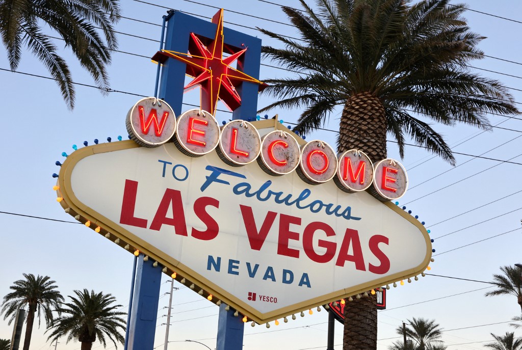 Las Vegas welcome sign