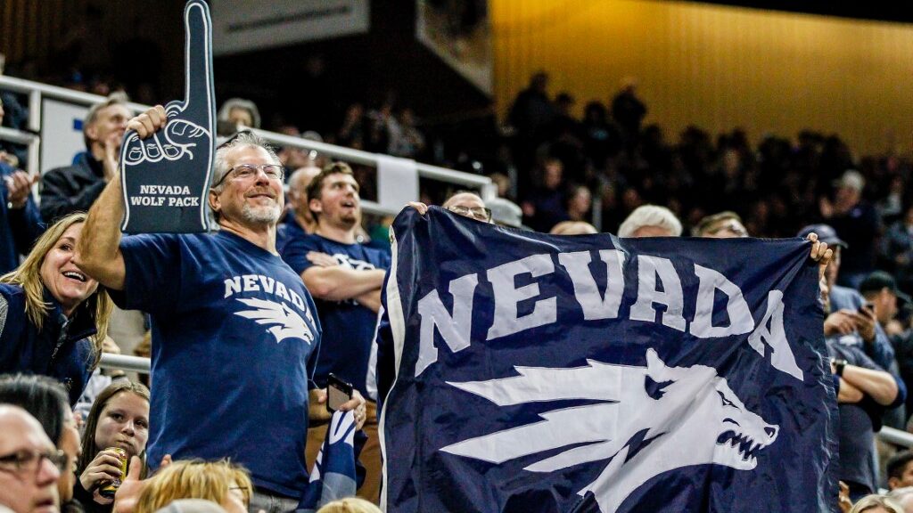 nevada-wolf-pack-fans-college-basketball-aspect-ratio-16-9
