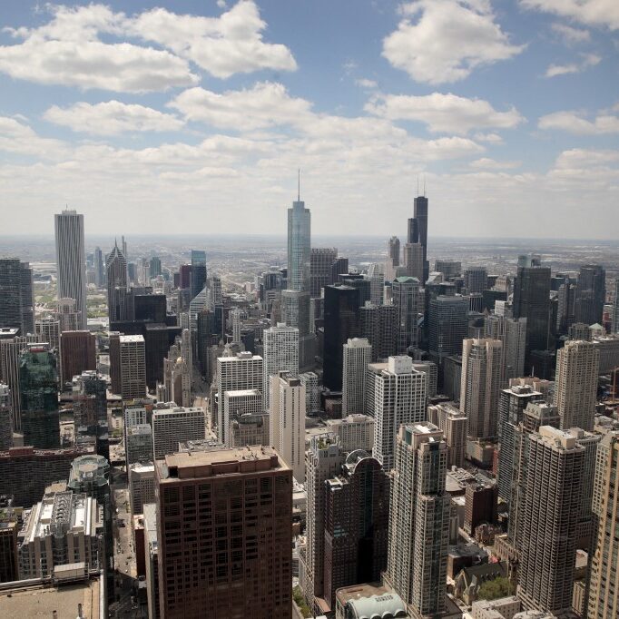 view-360-chicago-observation-deck-city-skyline-aspect-ratio-1-1
