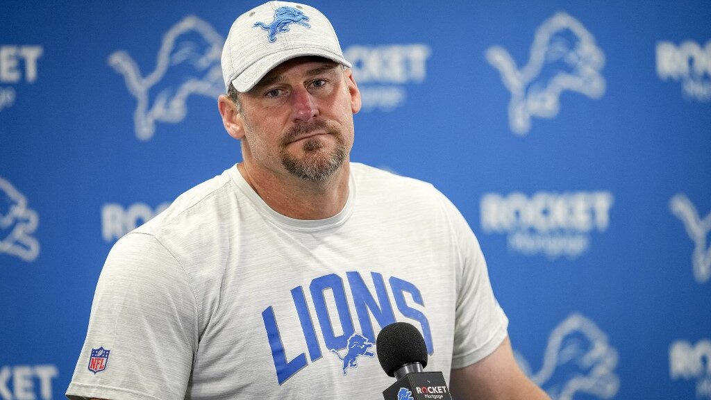 dan-campbell-detroit-lions-head-coach-nfl-aspect-ratio-16-9