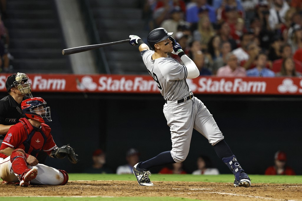 Offers stack up for fan who caught Aaron Judge's 62nd home run