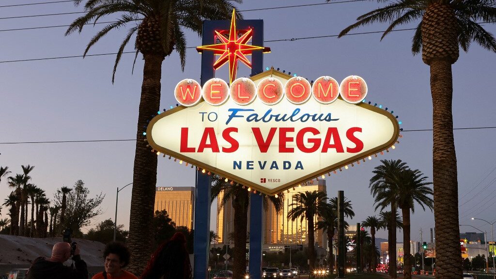 welcome-fabulous-las-vegas-sign-las-vegas-strip-aspect-ratio-16-9