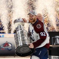 Early Season NHL Betting Strategies: 5 Tips to Start the Regular Season