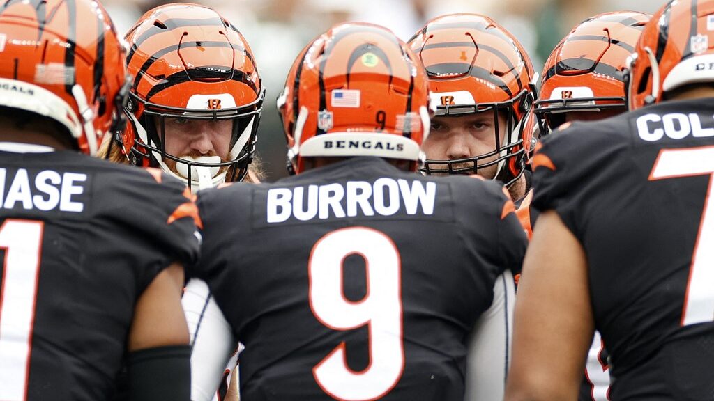 joe-burrow-cincinnati-bengals-quarterback-nfl-aspect-ratio-16-9