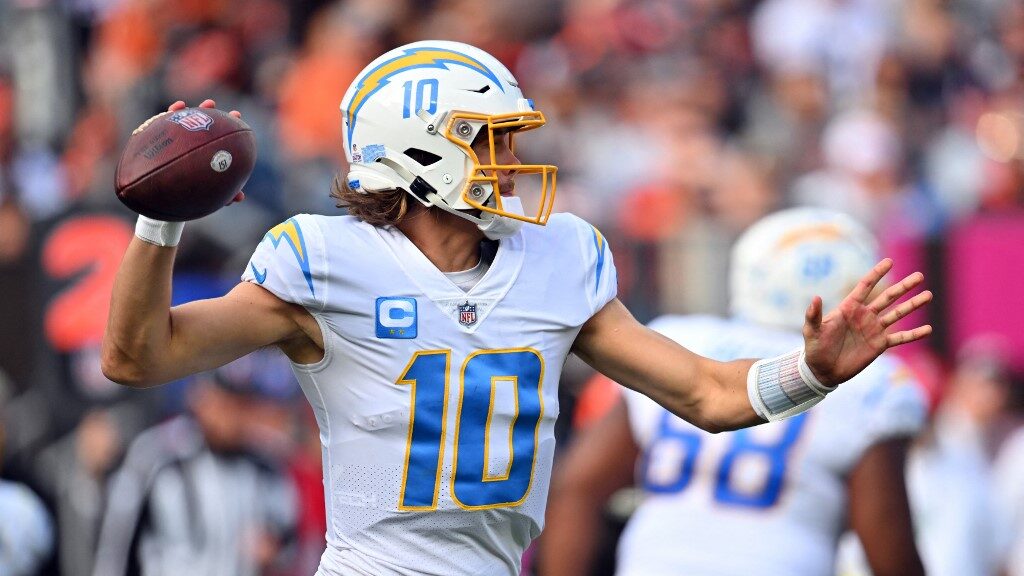 justin-herbert-los-angeles-chargers-cleveland-browns-aspect-ratio-16-9