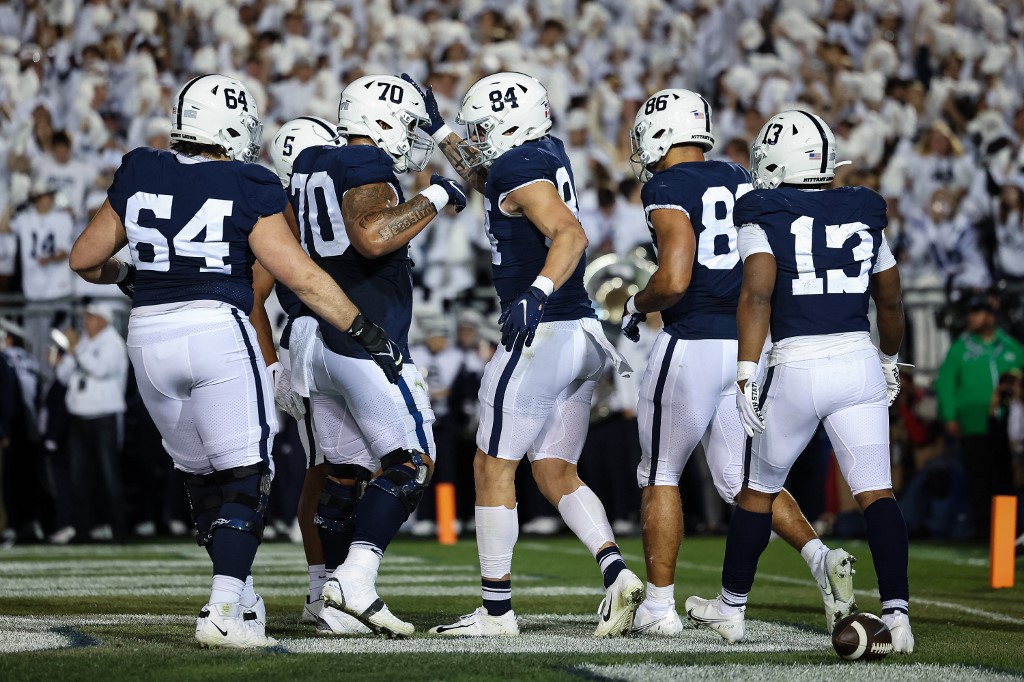 College Football Odds: Penn State over/under win total prediction