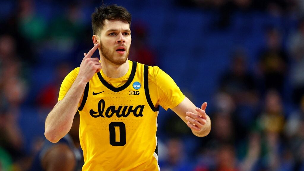 filip-rebraca-iowa-hawkeyes-aspect-ratio-16-9