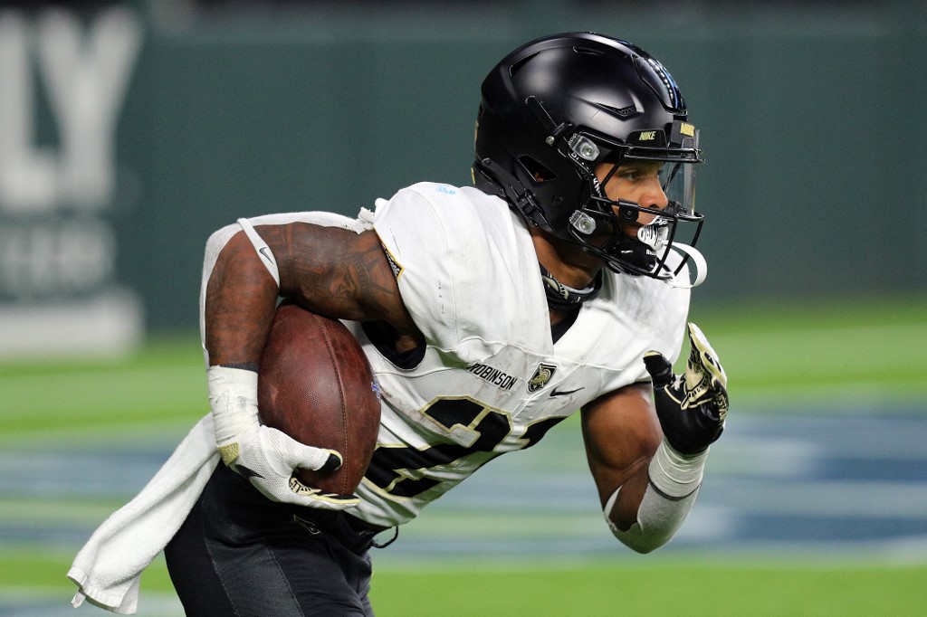 3 Keys For Army To Upset Navy: The Black Knights Need Deception And A ...