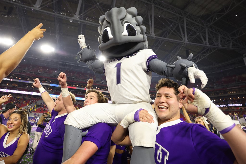 TCU Horned Frogs Michigan Wolverines Vrbo Fiesta Bowl