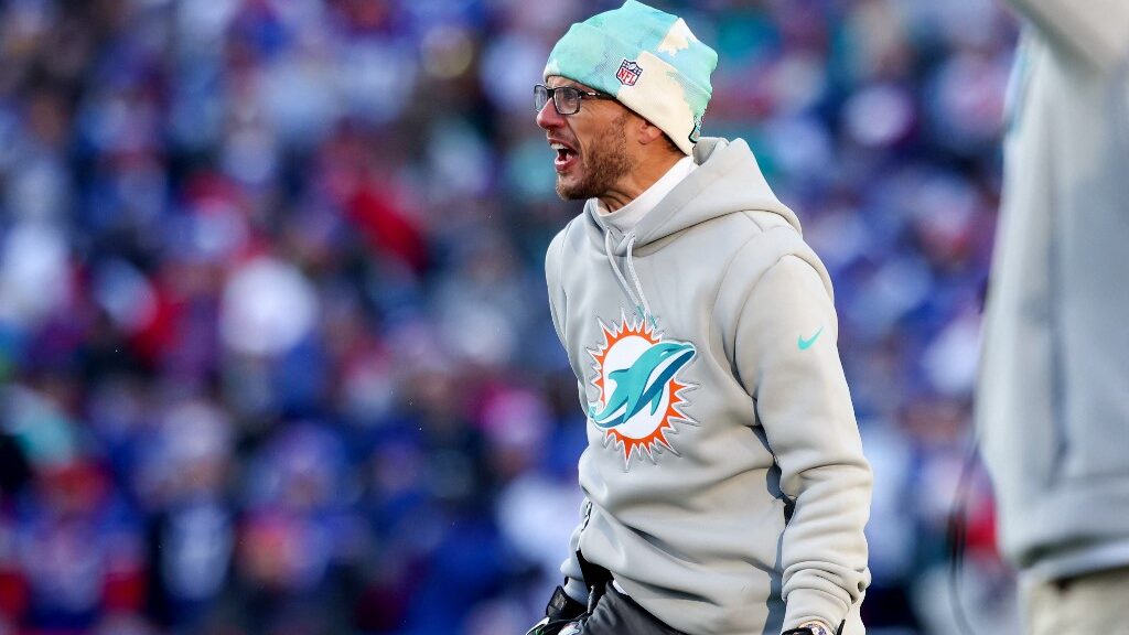 mike-mcdaniel-miami-dolphins-buffalo-bills-aspect-ratio-16-9