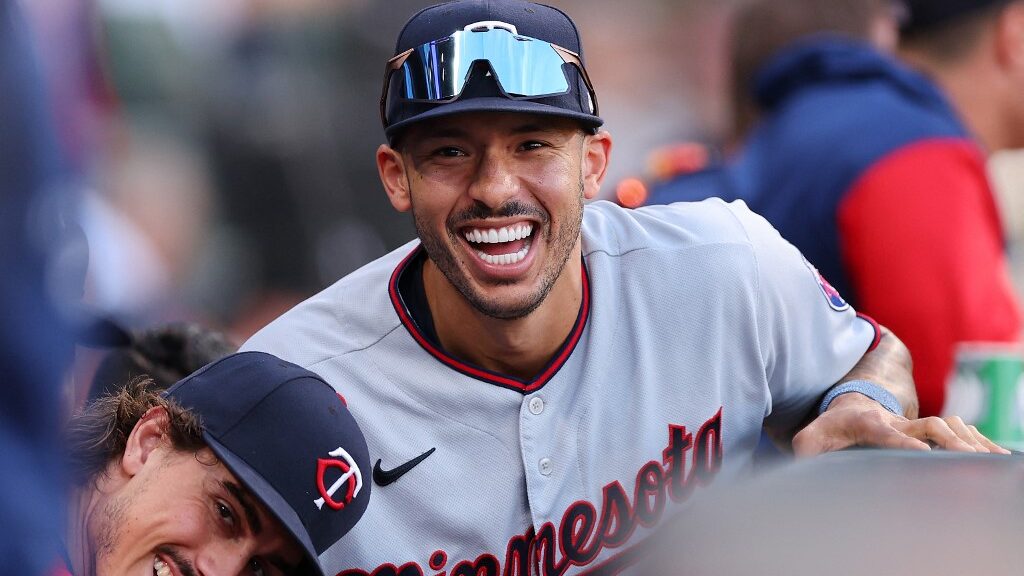 carlos-correa-minnesota-twins-baseball-player-aspect-ratio-16-9