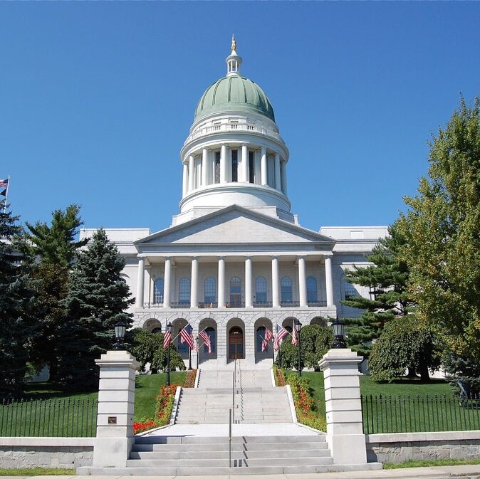 Augusta-Maine-State-House-building-facebook-maine-state-museum-aspect-ratio-1-1
