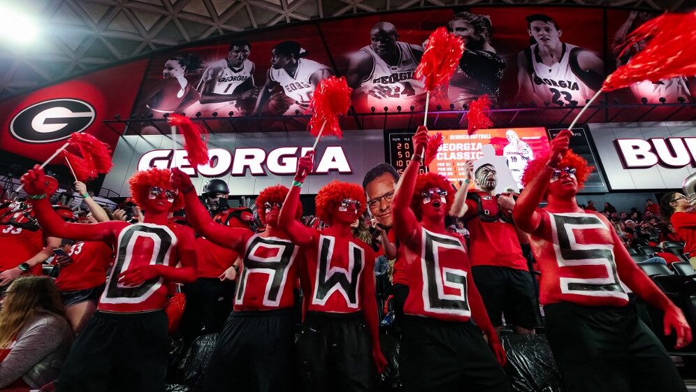 georgia-bulldogs-fans-college-football-aspect-ratio-16-9