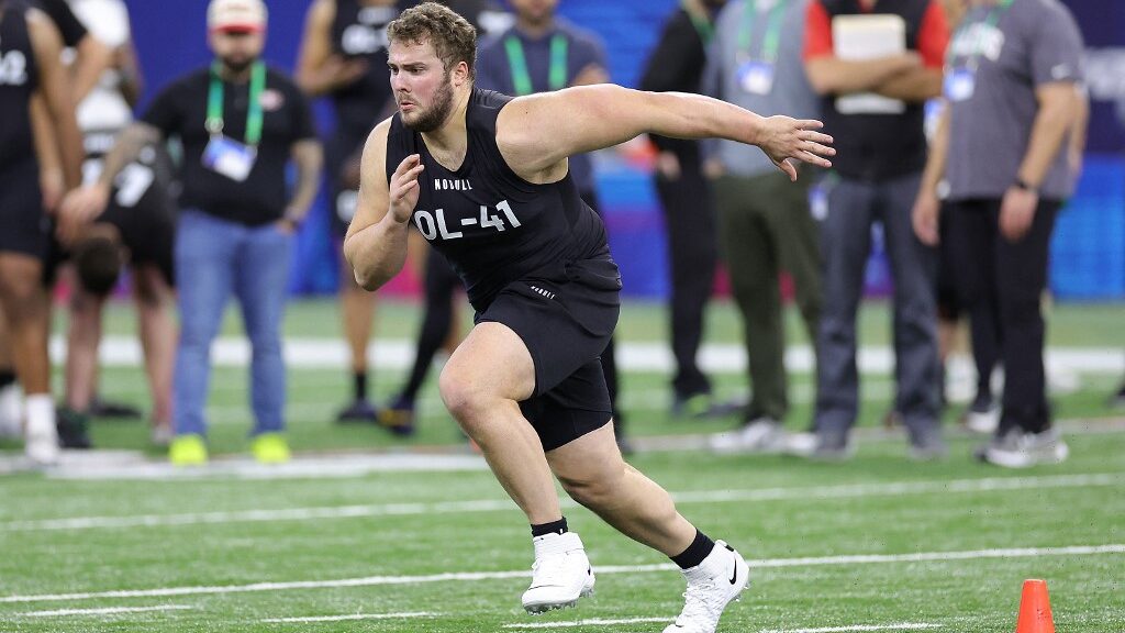 peter-skoronski-northwestern-nfl-combine-lucas-oil-stadium-aspect-ratio-16-9