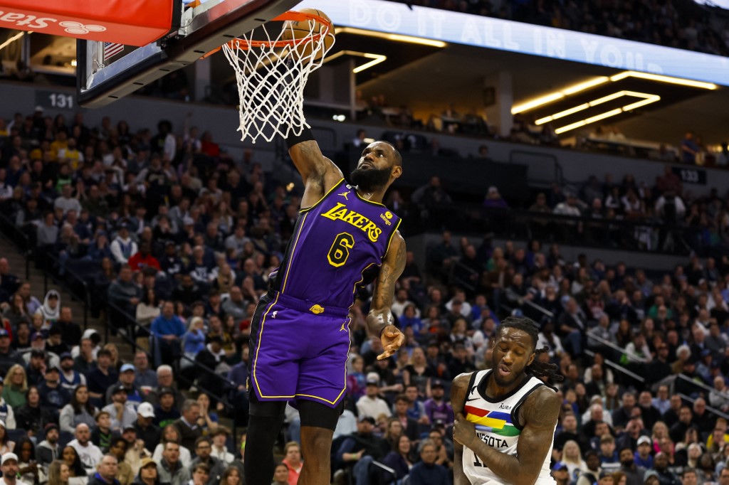 LeBron James Los Angeles Lakers Minnesota Timberwolves