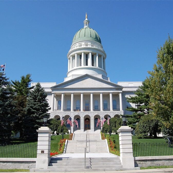 Augusta-Maine-State-House-building-facebook-maine-state-museum-aspect-ratio-1-1