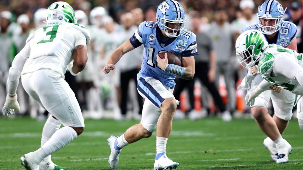 Drake-Maye-10-of-the-North-Carolina-Tar-Heels-runs-the-ball-aspect-ratio-16-9