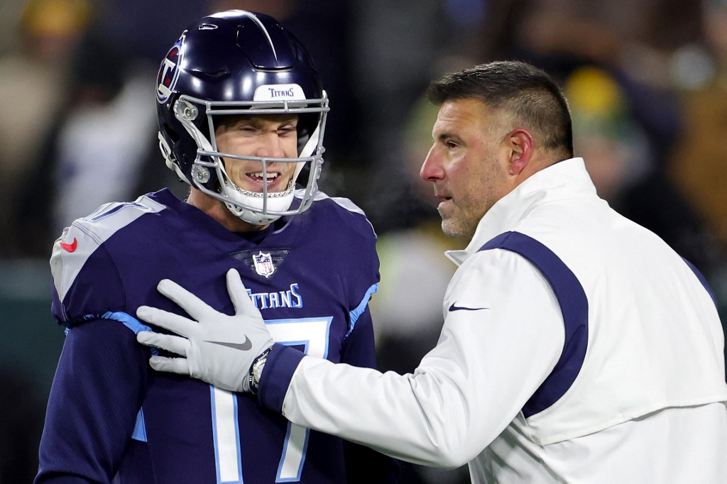 Titans' Tannehill: Adding Hopkins should boost Burks, Okonkwo, Titans