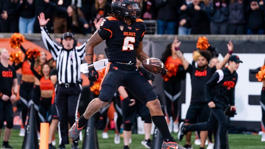 Running-back-Damien-Martinez-6-of-the-Oregon-State-Beavers-celebrates-after-completing-a-4-yard-touchdown-aspect-ratio-16-9