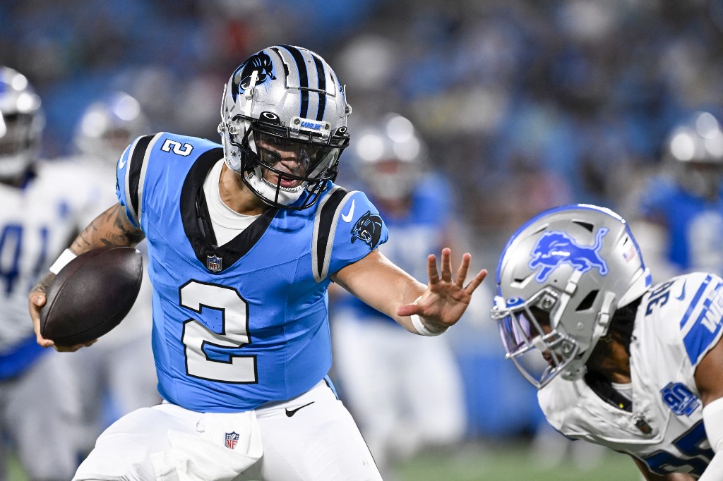 Panthers run past Lions 37-23, maintain division title hopes