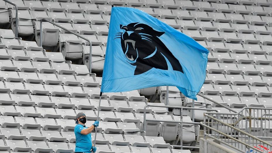 carolina-panthers-fan-cheering-nfl-flag-aspect-ratio-16-9