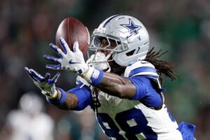 CeeDee Lamb #88 of the Dallas Cowboys misses a reception against the Philadelphia Eagles