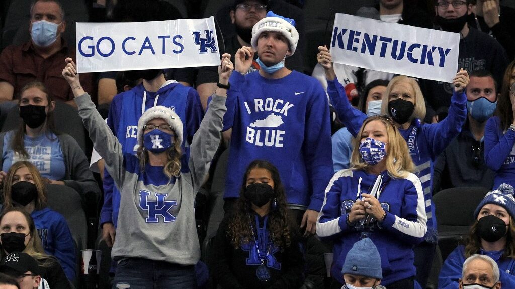 kentucky-wildcats-fans-north-carolina-tar-heels-aspect-ratio-16-9