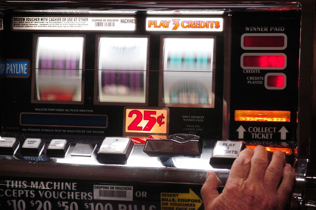 Gambler Slot Machine Caesars Atlantic City New Jersey