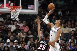 VICTOR WEMBANYAMA SAN ANTONIO SPURS V ORLANDO ROBINSON MIAMI HEAT