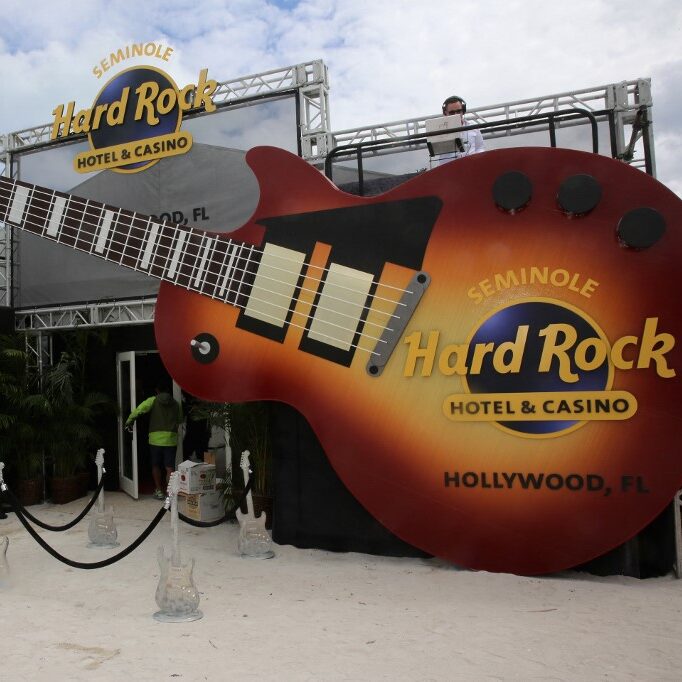 Seminole-Hard-Rock-Hotel-Casino-aspect-ratio-1-1