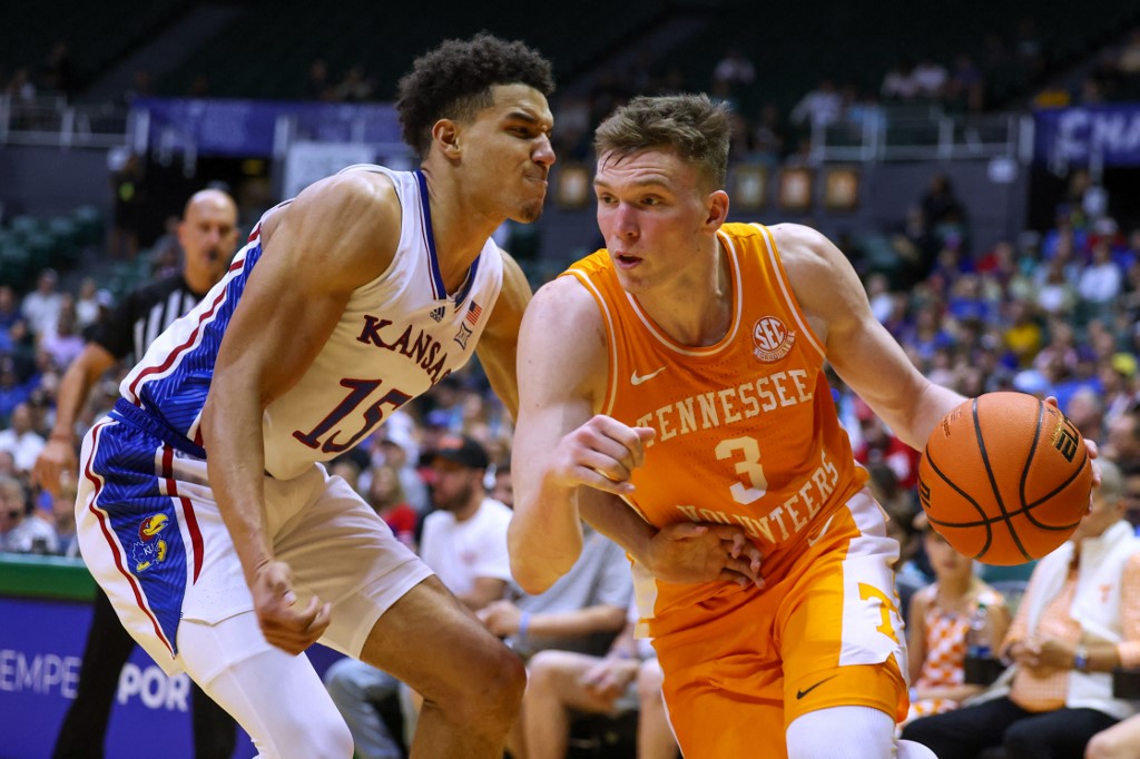 College Basketball Best Bets November 29 Tennessee vs. North Carolina