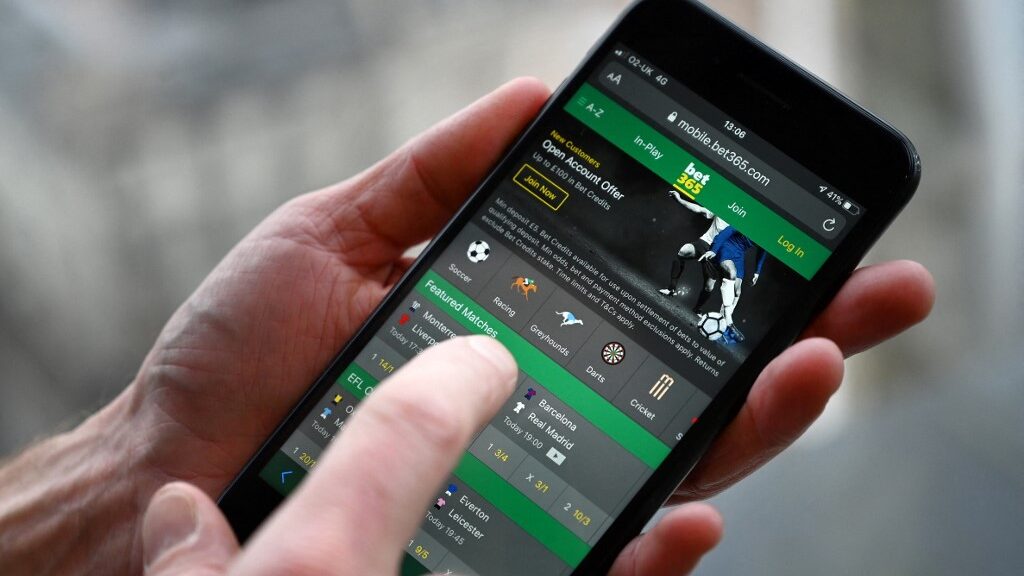 online-gambling-website-sports-betting-app-bet365-aspect-ratio-16-9