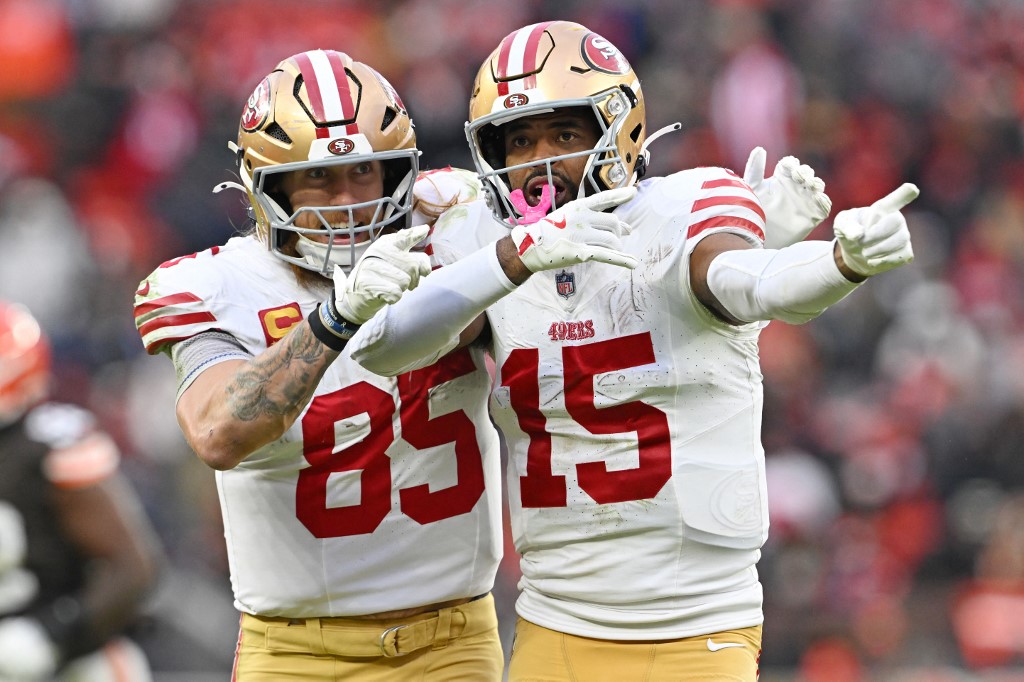 Jauan Jennings #15 of the San Francisco 49ers celebrates his first down reception against the Cleveland Browns.