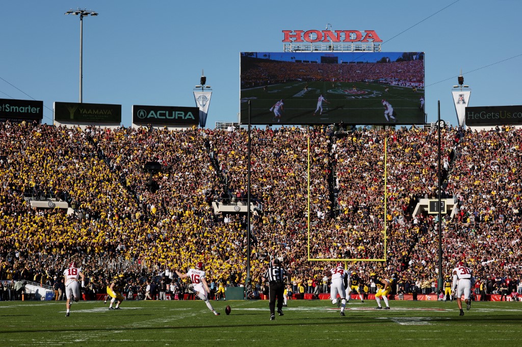 Alabama Crimson Tide CFP Semifinal Rose Bowl Game California