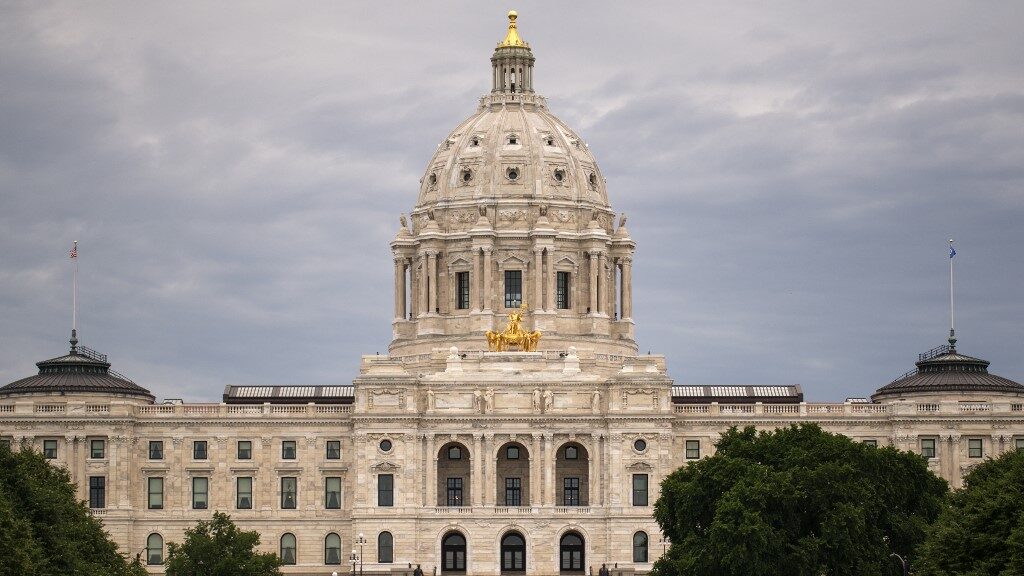 view-minnesota-state-capitol-building-minneapolis-aspect-ratio-16-9