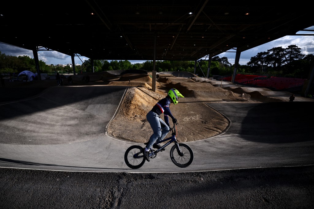 Mateo Colsenet France's BMX