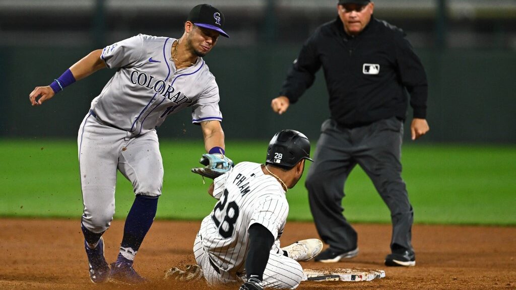 Ezequiel-Tovar-Colorado-Rockies-aspect-ratio-16-9